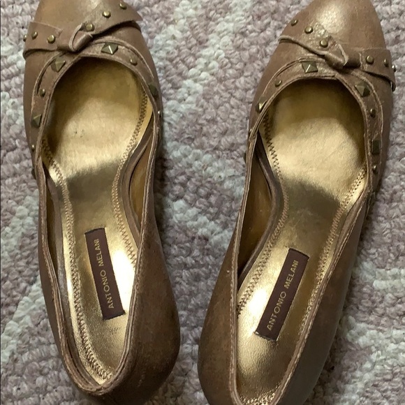 Antonio Melani pumps with fun details. Size 6.5. - Picture 5 of 6